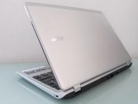 宏?Aspire V11无风扇触摸屏笔记本试玩-路由网
