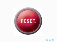 tplink路由器怎么重置？首先找到路由器上的重置按钮，使用尖锐物品轻轻按压，持续约10秒钟即可恢复出厂设置。-路由网