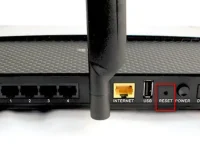 AX3000路由器怎么恢复出厂设置？-路由网